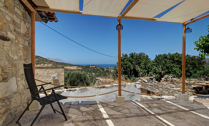 MODERN RESTORED STONE HOUSE WITH SEA VIEWS