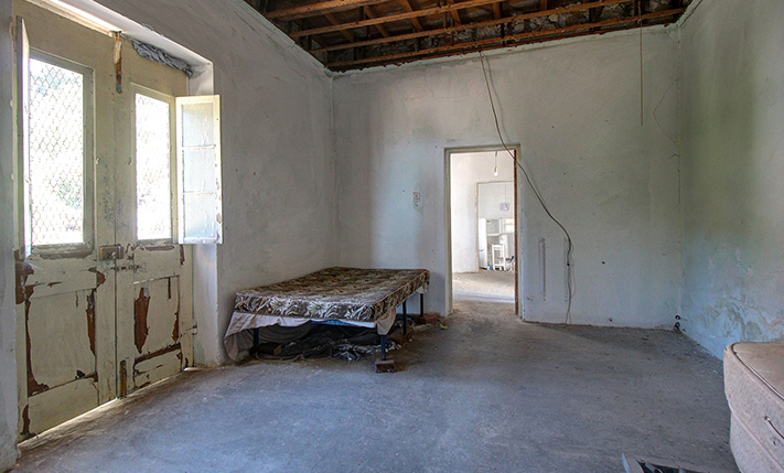 MULTI-FAMILY SIZED WITH SEA VIEWS