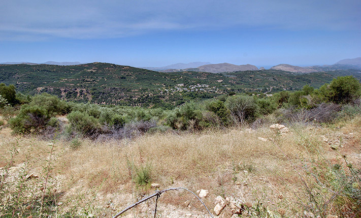 NORTHWEST-FACING PARCEL WITH PANORAMIC VIEWS