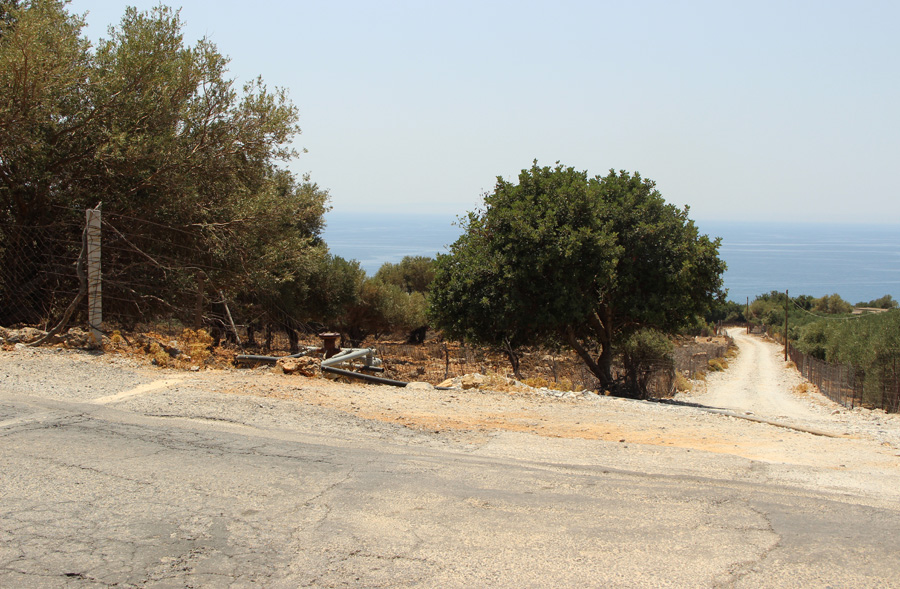 EAST OF CHORA SFAKION, EASY TO ACCESS