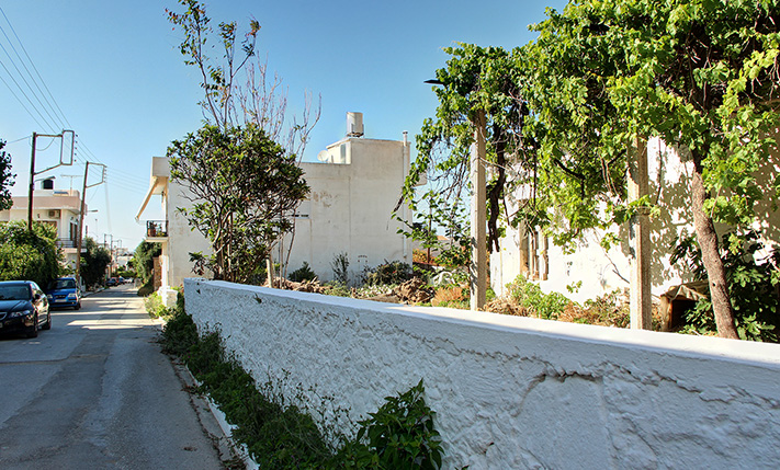 LAND IN THE CENTER OF KASTELI, KISSAMOS