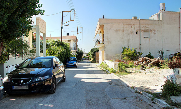 LAND IN THE CENTER OF KASTELI, KISSAMOS