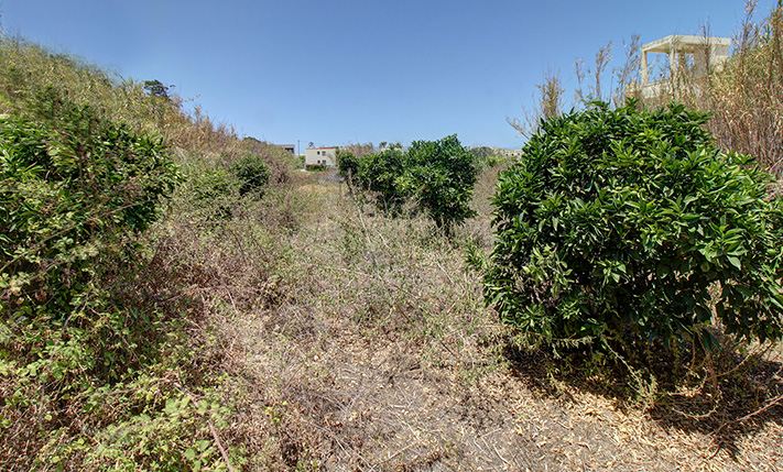 GOOD INVESTMENT CLOSE TO THE BEACH OF MALEME