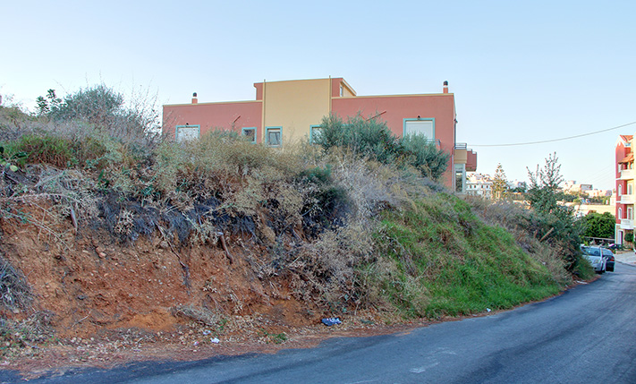 INVESTMENT LAND AT THE FRINGE OF CHANIA