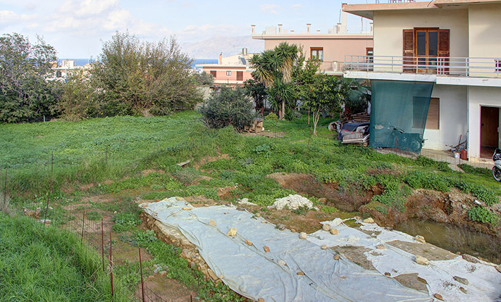 ΣΤΟ ΚΕΝΤΡΟ ΤΗΣ ΚΙΣΣΑΜΟΥ ΜΕ ΘΕΑ ΘΑΛΑΣΣΑ