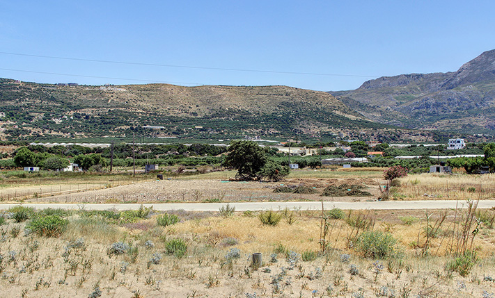ΠΡΩΤΟ ΣΤΗ ΘΑΛΑΣΣΑ ΣΤΑ ΜΑΓΕΥΤΙΚΑ ΦΑΛΑΣΑΡΝΑ