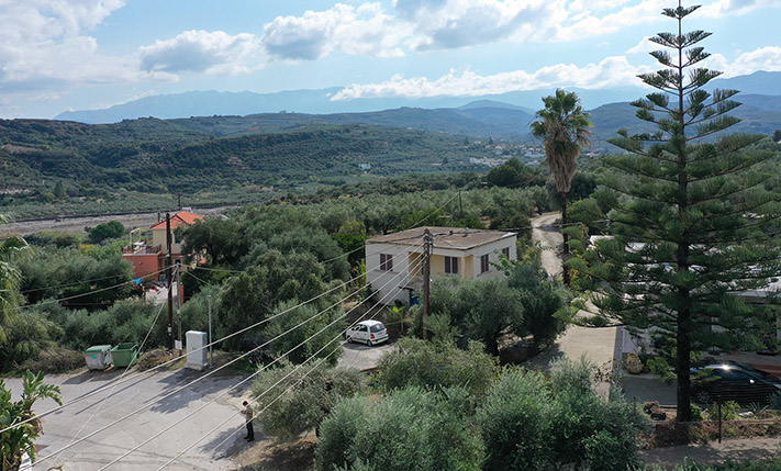 ELEVATED PLOT WITH SEA VIEWS