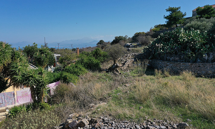 ΟΙΚΟΠΕΔΟ ΜΕ ΠΡΟΒΛΕΨΗ ΓΙΑ 4 ΟΙΚΙΕΣ