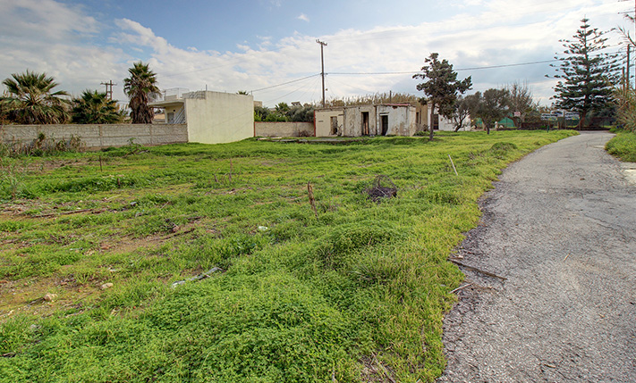 ΓΩΝΙΑΚΟ ΟΙΚΟΠΕΔΟ ΣΕ ΠΟΛΕΟΔΟΜΗΜΕΝΗ ΠΕΡΙΟΧΗ