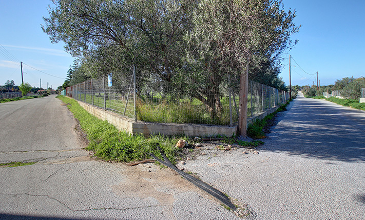IN A PRIME NEIGHBORHOOD EAST OF THE CITY CENTRE