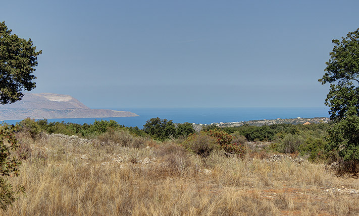 ΣΕ ΓΕΙΤΟΝΙΑ ΜΕ ΠΟΛΥΤΕΛΕΙΣ ΟΙΚΙΕΣ & ΘΕΑ ΘΑΛΑΣΣΑ