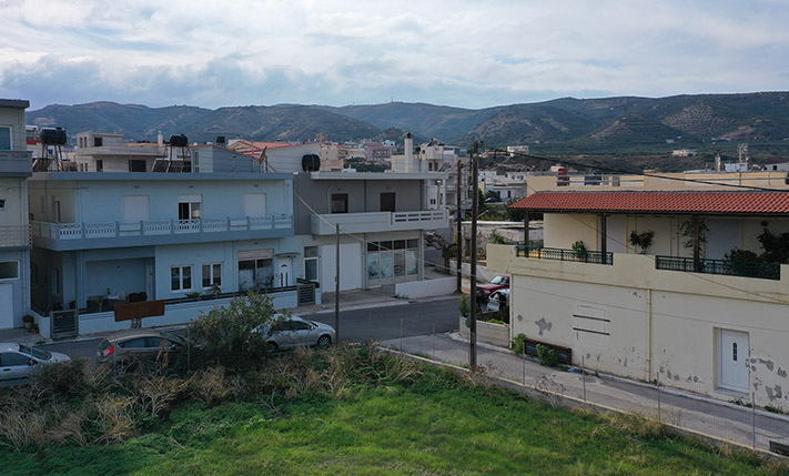 ΜΕ ΤΡΕΙΣ ΟΨΕΙΣ ΣΕ ΔΡΟΜΟΥΣ ΜΕΣΑ ΣΤΗΝ ΚΙΣΣΑΜΟ