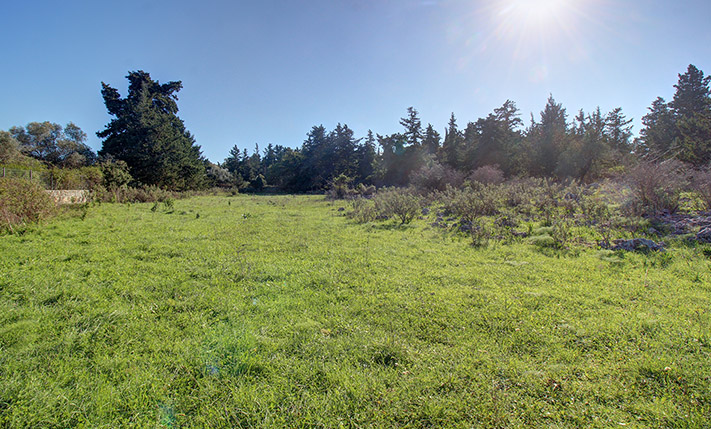 FLAT & BARE PLOT WITH MOUNTAIN VIEWS