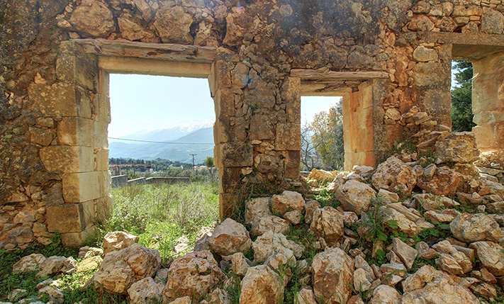 ΟΙΚΟΠΕΔΟ ΜΕ ΕΡΕΙΠΙΑ ΚΤΙΣΜΑΤΟΣ & ΘΕΑ