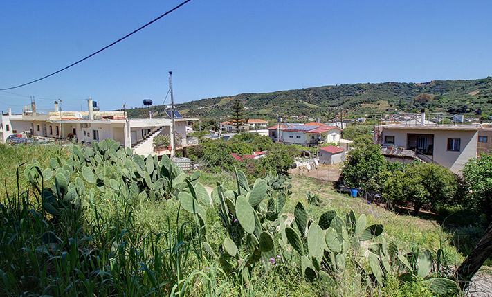 RESIDENTIAL DEVELOPMENT PLOT IN VOUKOLIES