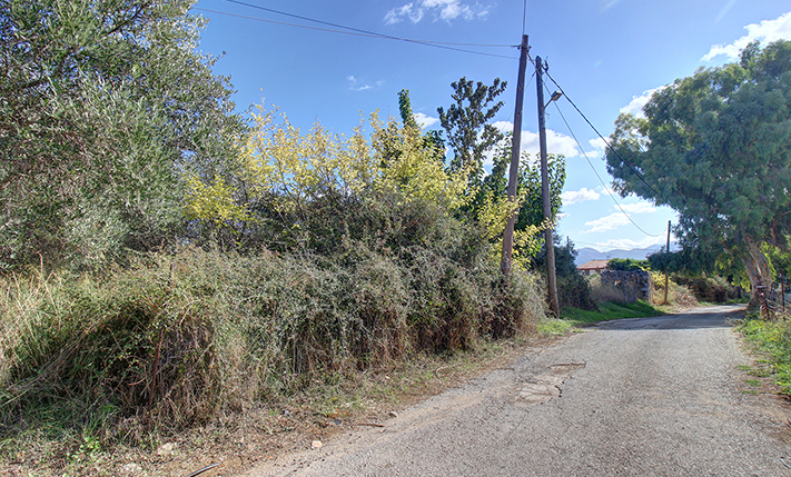 IN KEFALAS WITH SOUTH FACING MOUNTAIN VIEWS