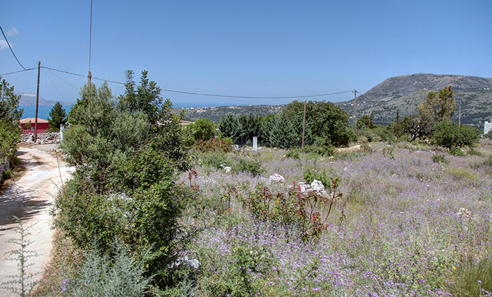 SEA VIEWS FROM A MILD SLOPE WITH LUXURIOUS VILLAS