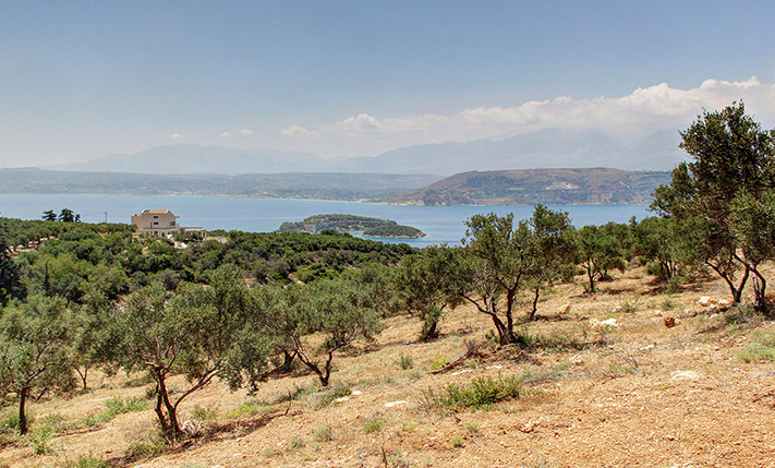 ΠΟΛΥΤΕΛΗΣ ΘΕΣΗ ΜΕ ΝΟΤΙΑ ΠΑΝΟΡΑΜΙΚΗ ΘΕΑ