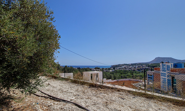 CORNER PLOT WITH LUXURIOUS VIEWS NEAR KALYVES