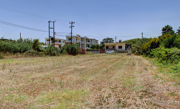 AN EXCEPTIONAL INVESTMENT IN A SEASIDE VILLAGE