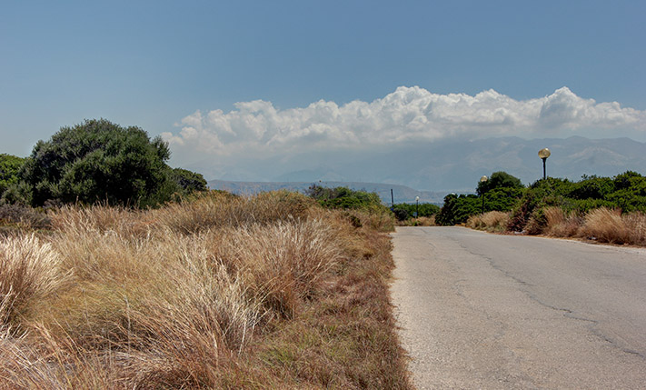 FLAT & RECTANGULAR PLOT NEAR THE SEA