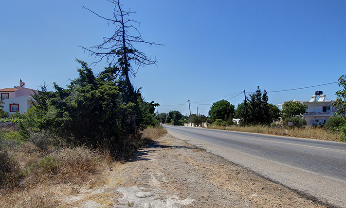 ON A BUSY STREET NEAR CHANIA & THE AIRPORT
