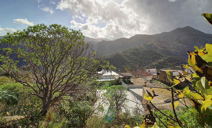 IN A HISTORIC VILLAGE WITH SPECTACULAR VIEWS