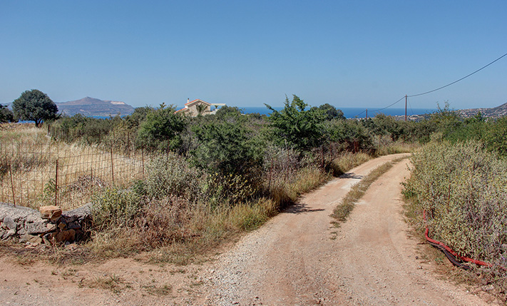 PERFECTLY SLOPED OFFERING SEA & MOUNTAIN VIEWS