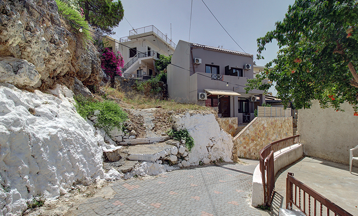 IN TOURIST SPOT WITH A READY-TO-USE PERMIT