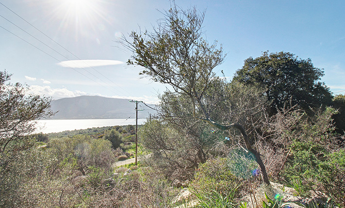 ΠΟΛΥΤΕΛΗΣ ΕΚΤΑΣΗ ΒΟΡΕΙΟΑΝΑΤΟΛΙΚΑ ΤΗΣ ΠΟΛΗΣ