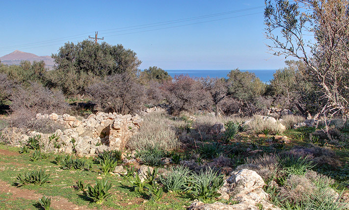 SEA VIEWS & WITH A PERMIT PRE-APPROVAL