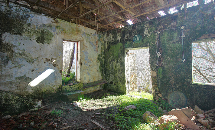 LAND WITH BUILDING PERMIT & A RUINED BUILDING