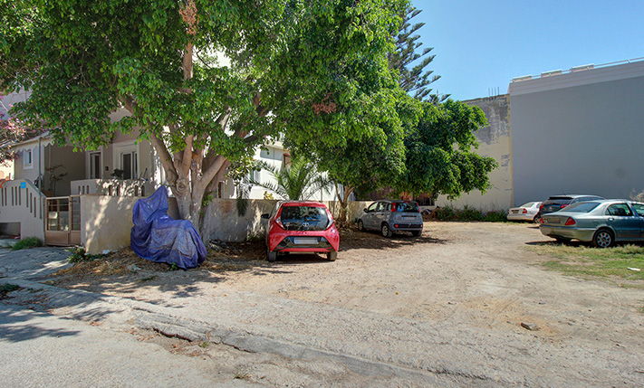 ΟΙΚΙΣΤΙΚΟ ΟΙΚΟΠΕΔΟ ΚΟΝΤΑ ΣΤΗ ΘΑΛΑΣΣΑ