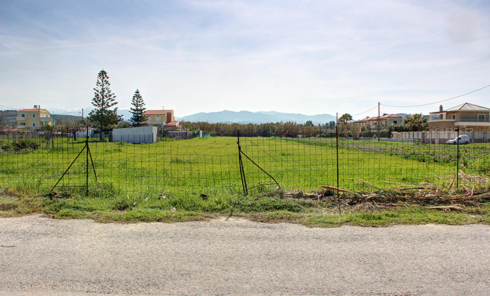 SECOND FROM THE BEACH WITH HIGH POTENTIAL