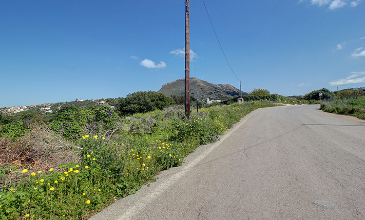 PERMIT FOR A GROUND-LEVEL HOUSE & SEA VIEWS