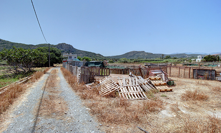 ΓΙΑ ΣΥΓΚΡΟΤΗΜΑ ΜΟΝΟΚΑΤΟΙΚΙΩΝ ΚΟΝΤΑ ΣΤΗ ΘΑΛΑΣΣΑ