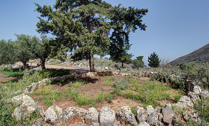 DEVELOPMENT LAND WITH SEA VIEWS & A RUIN