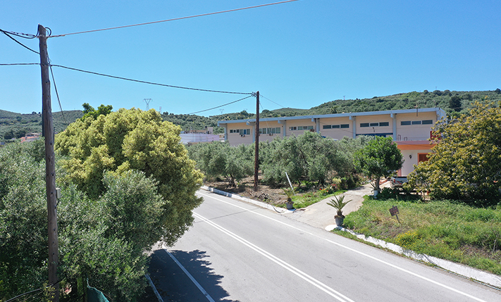 COMMERCIAL VALUE IN THE CENTRE OF VOUKOLIES