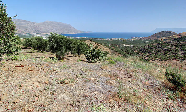 A HILLTOP WITH EXCEPTIONAL DEVELOPMENT VALUE