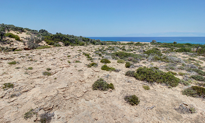 ON A STREAM WITH EASY ACCESS TO AI GIANNIS BEACH