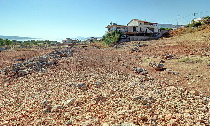 ΚΑΤΑ ΚΑΝΟΝΑ ΟΙΚΟΔΟΜΗΣΙΜΟ ΣΕ ΕΜΠΟΡΙΚΗ ΘΕΣΗ