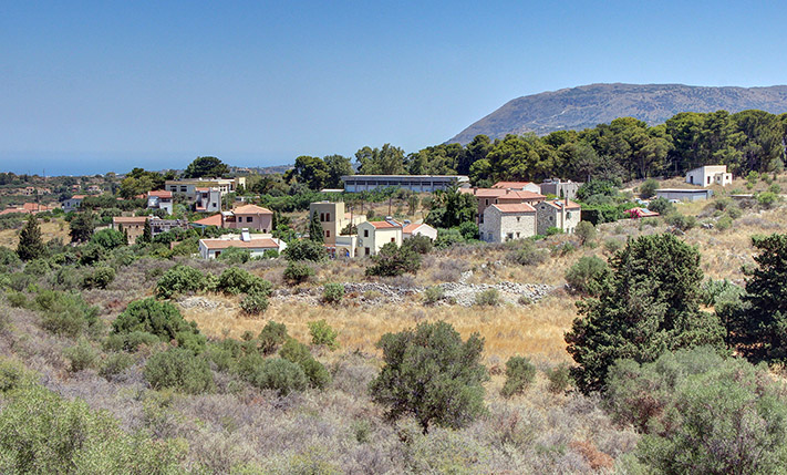 NEAR VAMOS TOWN CENTRE WITH SEA VIEWS