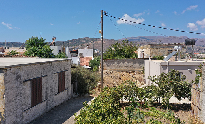 A SMALL CORNER PLOT CLOSE TO AMENITIES