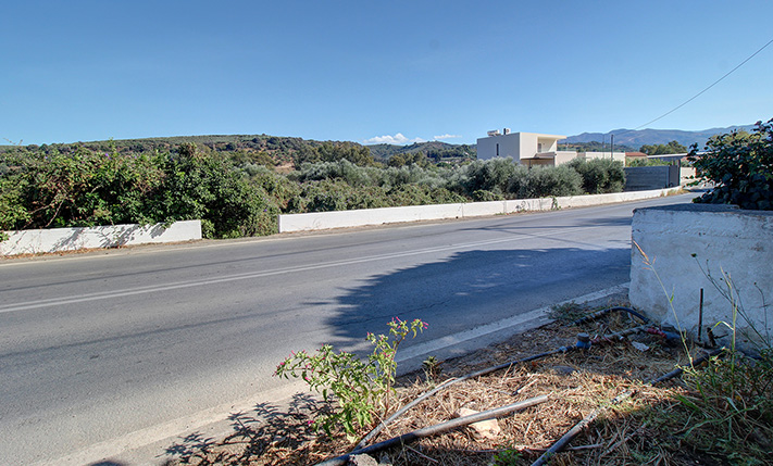 EASY ACCESS & A MANAGEABLE SIZE