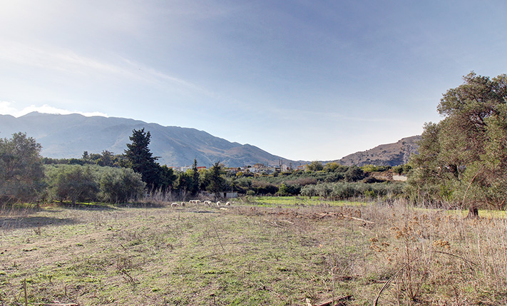 SPACIOUS PLOT WITH SEA VIEWS NEAR KOURNAS LAKE