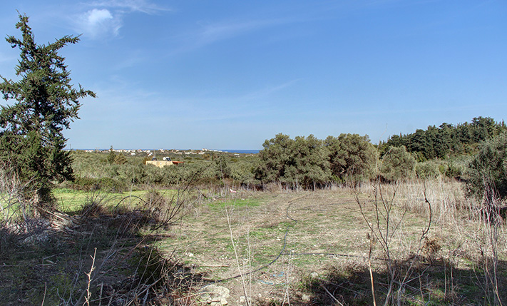 SPACIOUS PLOT WITH SEA VIEWS NEAR KOURNAS LAKE