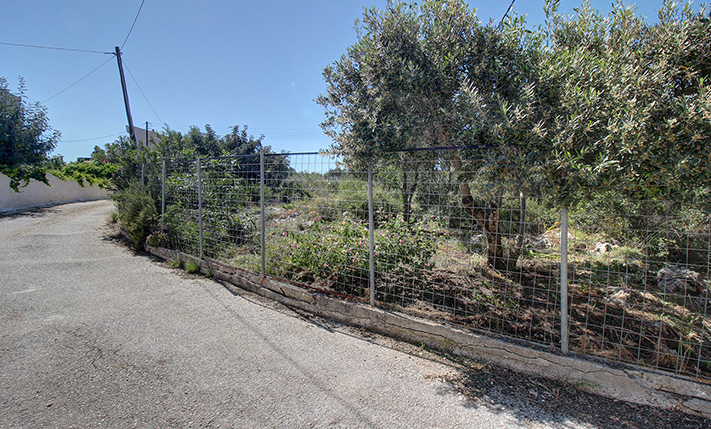 ΘΕΑ ΑΠΟ ΤΟΝ ΟΡΟΦΟ ΣΕ ΓΕΙΤΟΝΙΑ ΜΕ ΠΟΛΥΤΕΛΕΙΣ ΟΙΚΙΕΣ